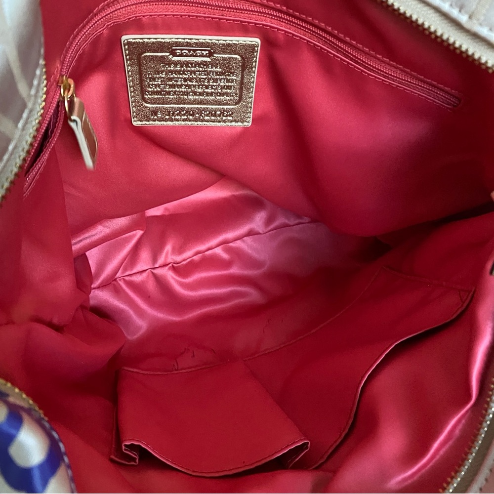 Coach Poppy Signature Daisy Tote in Gold Multicolor Floral Print - Picture 9 of 10